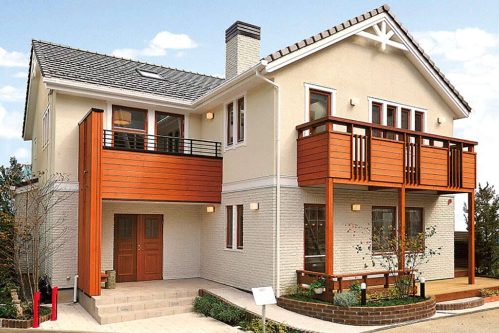 4：スウェーデンハウス│北欧基準の断熱性と木製サッシのデザイン美